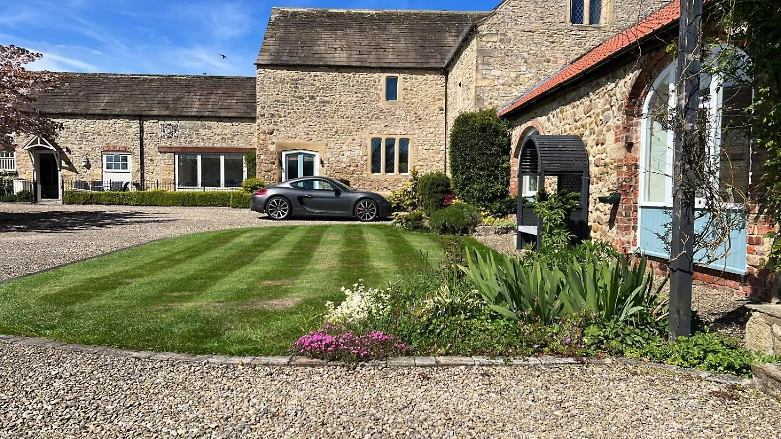 Guest house The Garden Suites At Snape Castle Mews Bedale