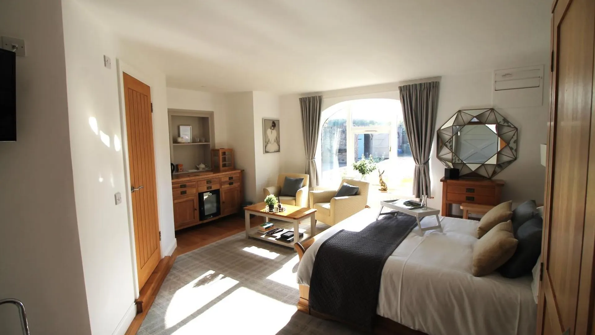 The Garden Suites At Snape Castle Mews Bedale 5*,  United Kingdom